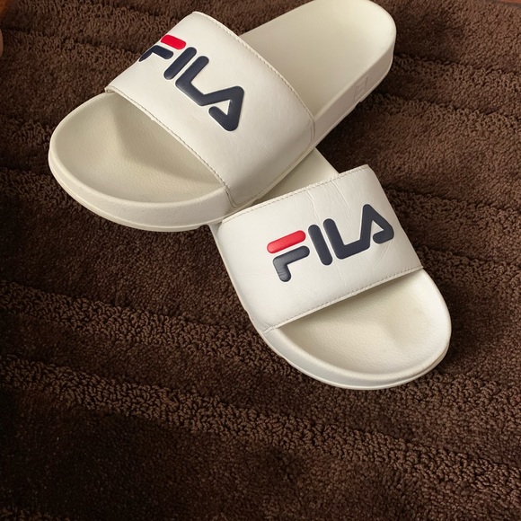 sandals - Picture 3 of 5